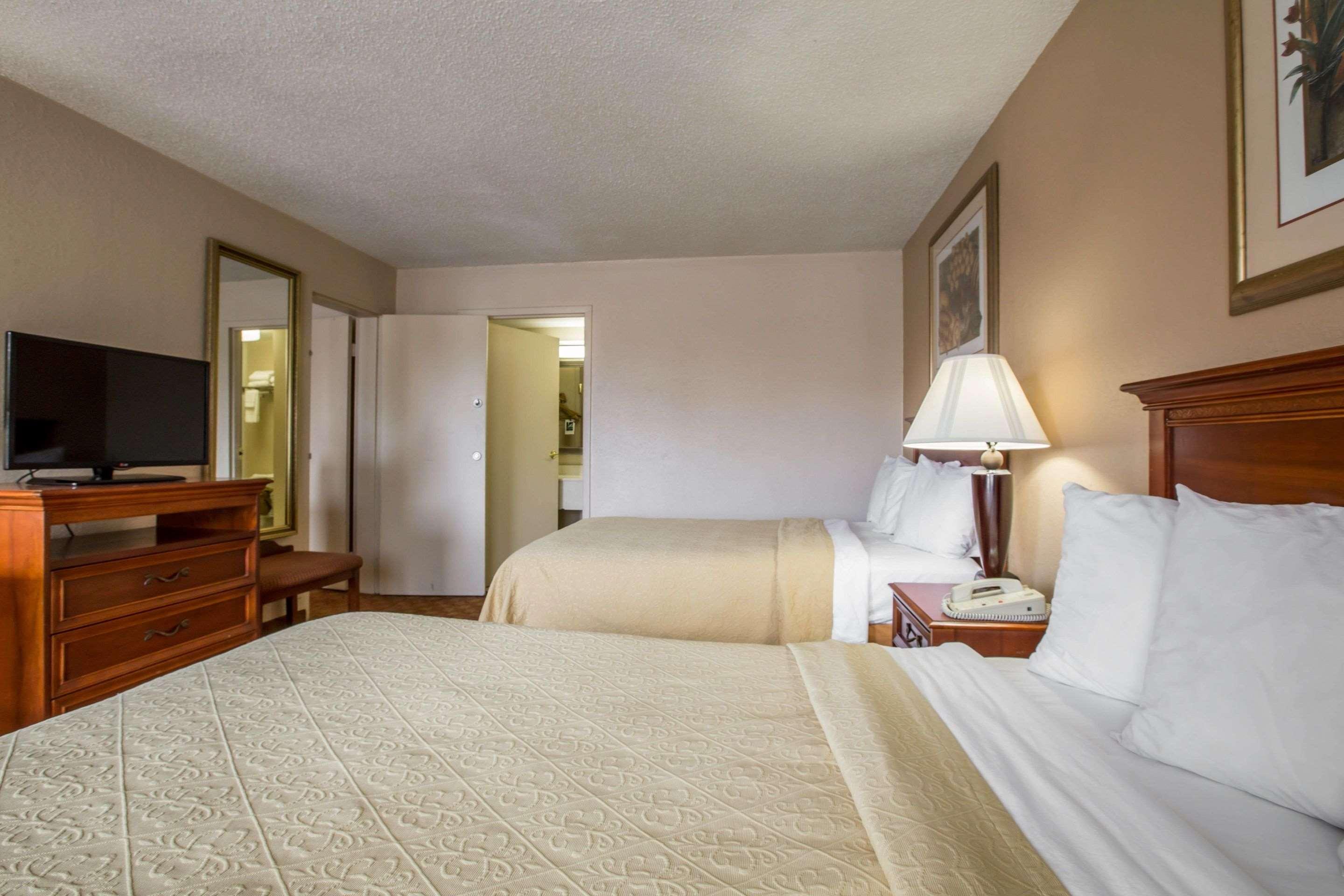 Quality Inn & Suites Hanes Mall Winston-Salem Dış mekan fotoğraf